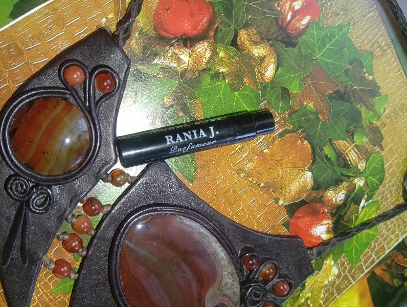 Парфюмерия Ambre Loup от Rania J