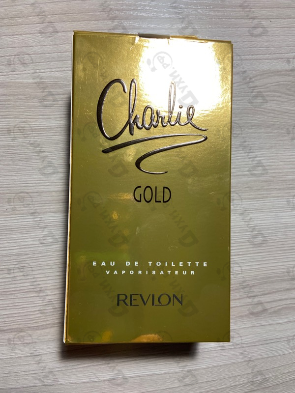 Духи Charlie Gold от Revlon
