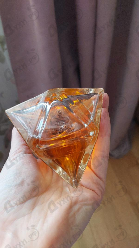 Парфюмерия Pure Honey от Kim Kardashian