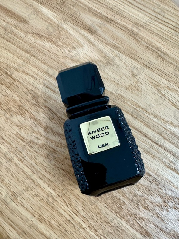 Купить Amber Wood от Ajmal