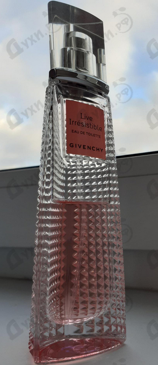 Купить Givenchy Live Irresistible