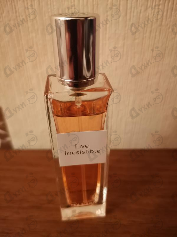 Парфюмерия Live Irresistible от Givenchy
