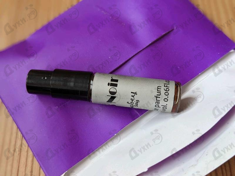 Духи Isabey Lys Noir Духи Lys Noir от Isabey