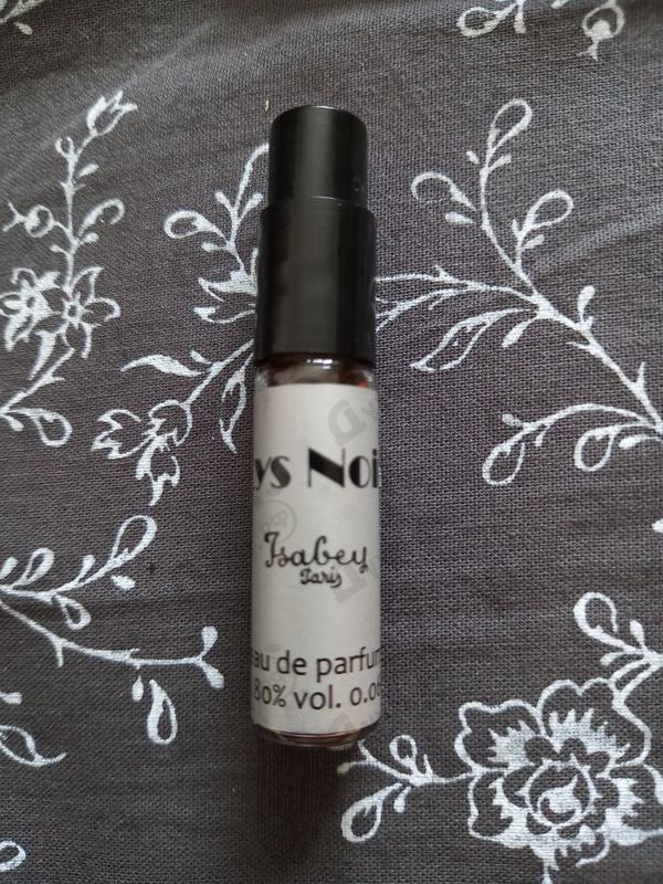 Купить Lys Noir от Isabey Отзыв Isabey Lys Noir