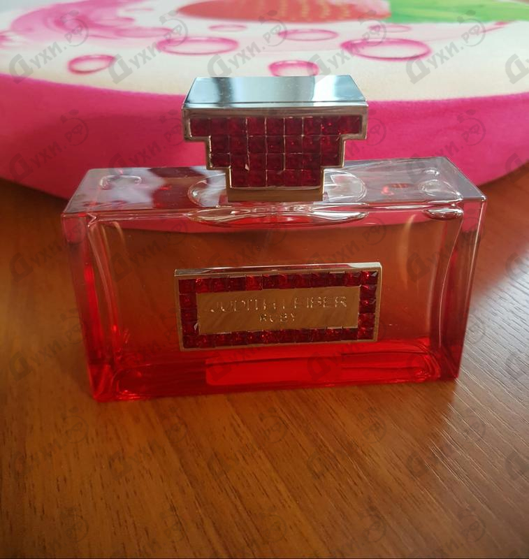 Отзыв Judith Leiber Ruby Парфюмерия Ruby от Judith Leiber