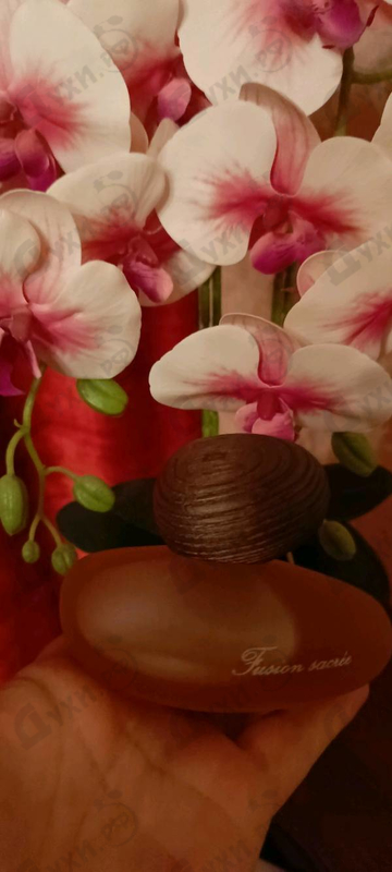 Духи Fusion Sacree Clair от Majda Bekkali