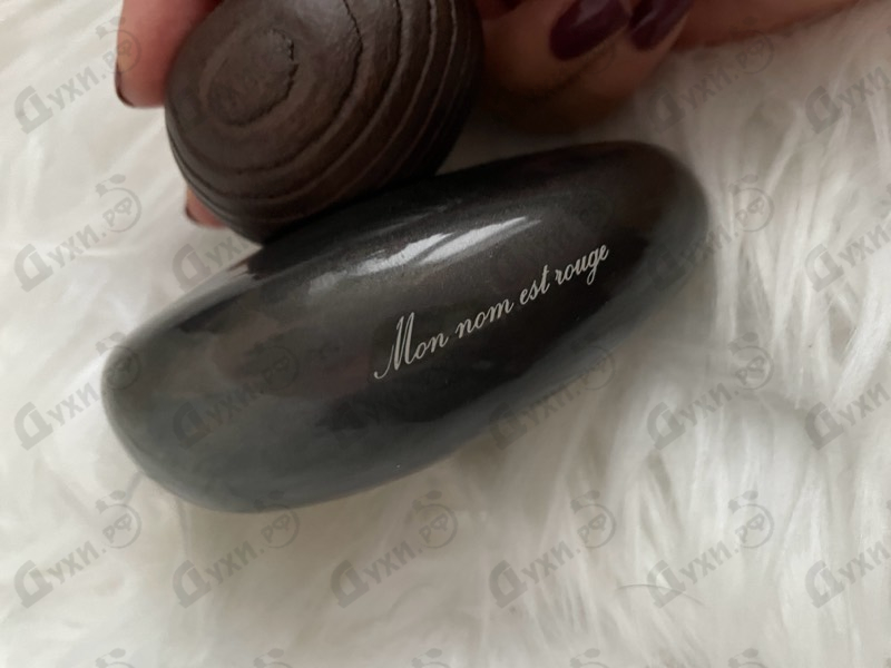 Духи Mon Nom Est Rouge от Majda Bekkali