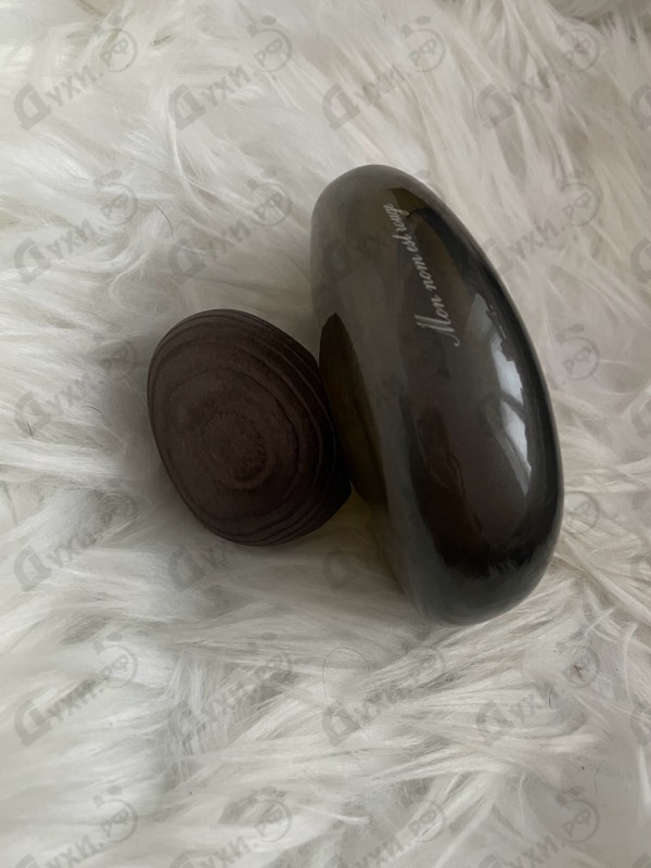 Духи Mon Nom Est Rouge от Majda Bekkali