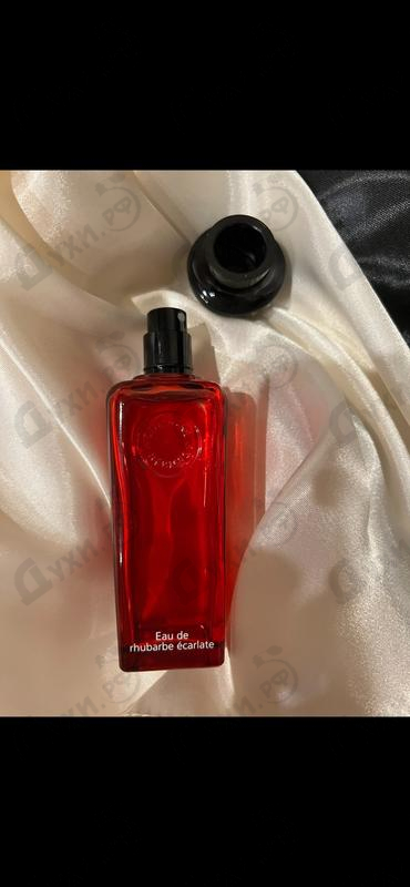 Парфюмерия Eau De Rhubarbe Ecarlate от Hermes