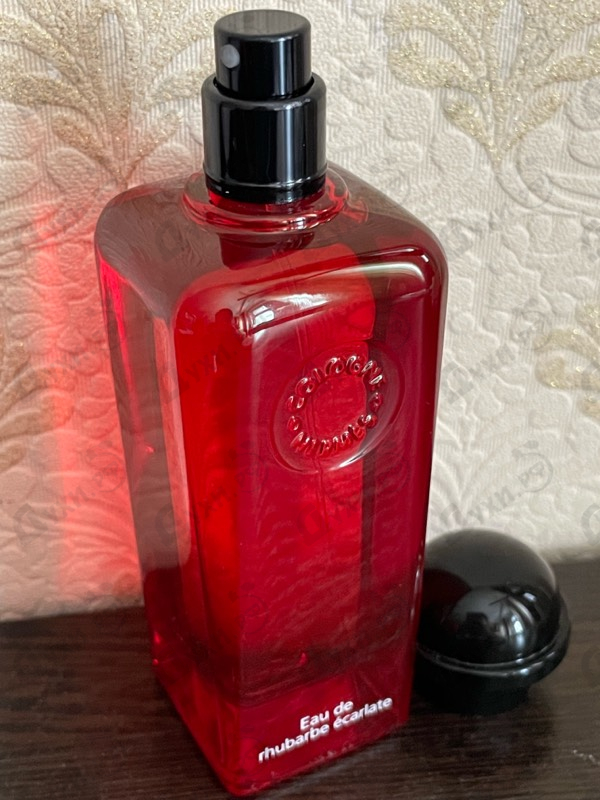 Парфюмерия Eau De Rhubarbe Ecarlate от Hermes