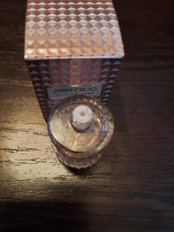 Купить Jimmy Choo Illicit Flower Купить Illicit Flower от Jimmy Choo