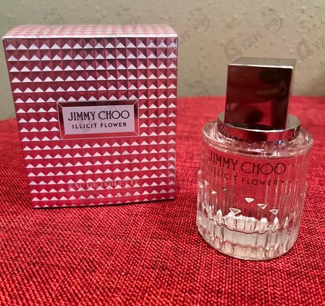 Парфюм Jimmy Choo Illicit Flower Духи Illicit Flower от Jimmy Choo