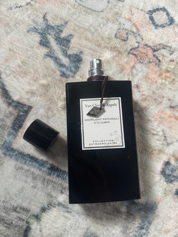 Парфюмерия Moonlight Patchouli от Van Cleef & Arpels
