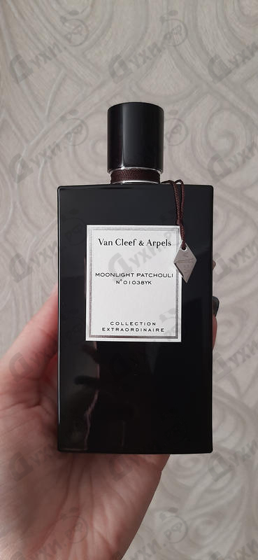 Парфюмерия Moonlight Patchouli от Van Cleef & Arpels