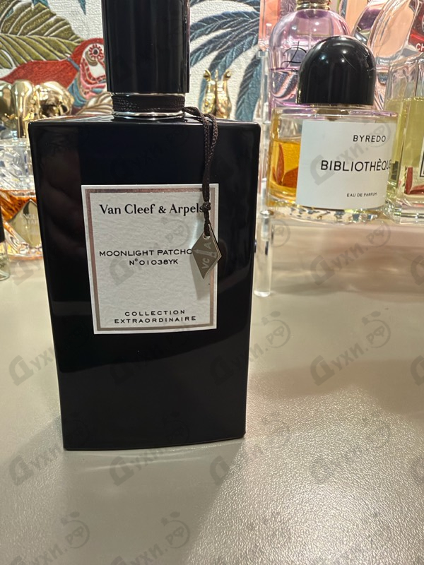 Парфюмерия Van Cleef & Arpels Moonlight Patchouli