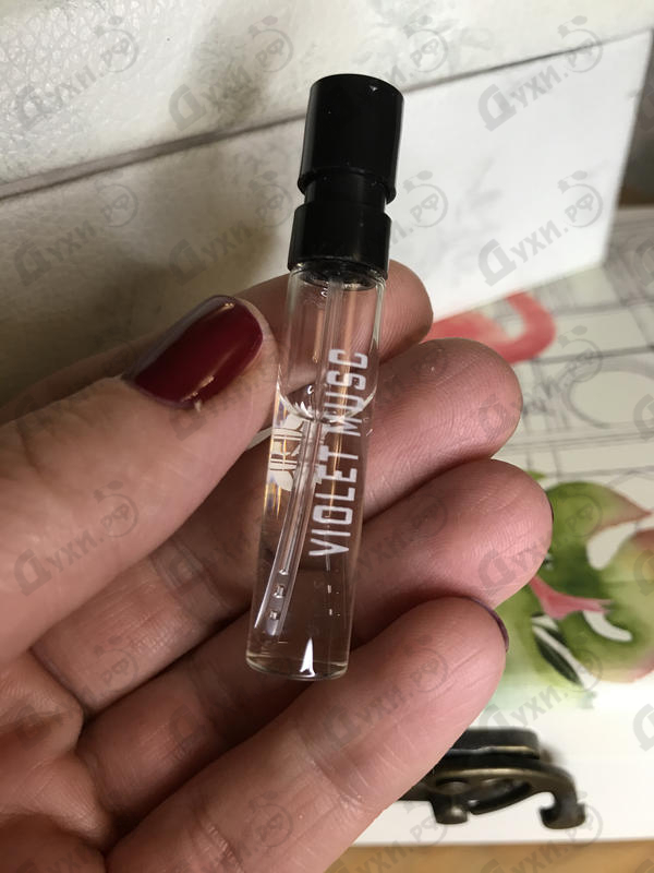 Духи Violet Musc от Ajmal