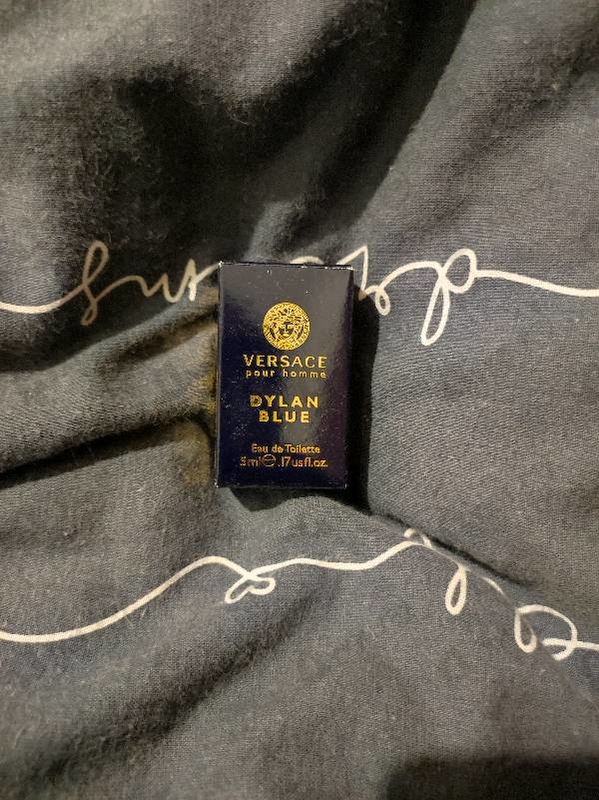 Парфюмерия Dylan Blue от Versace