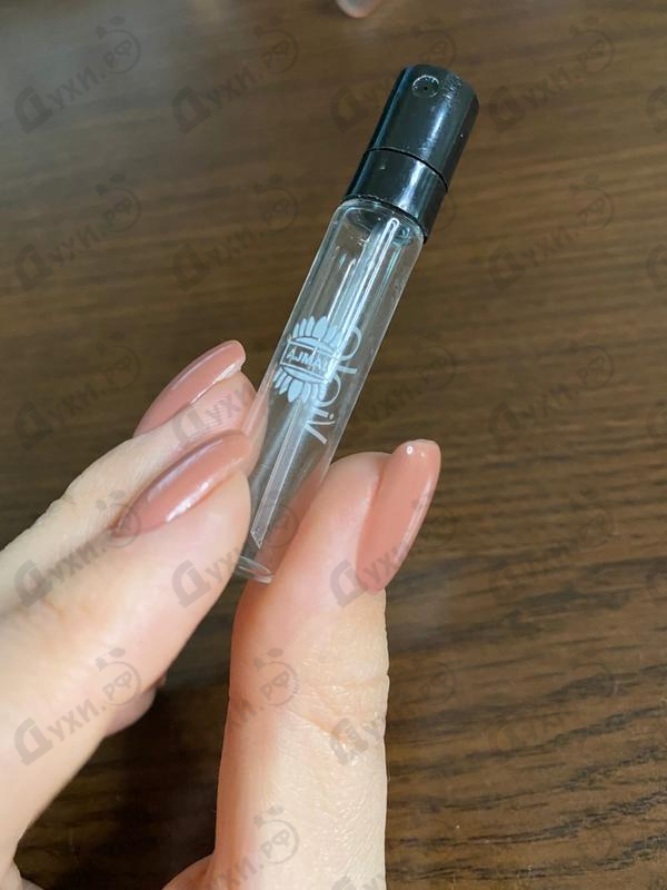 Парфюмерия Viola от Ajmal