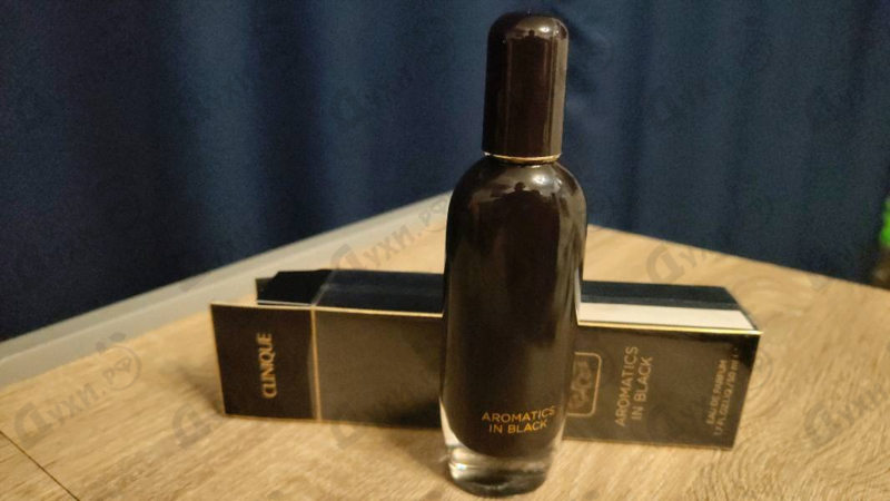 Купить Clinique Aromatics In Black