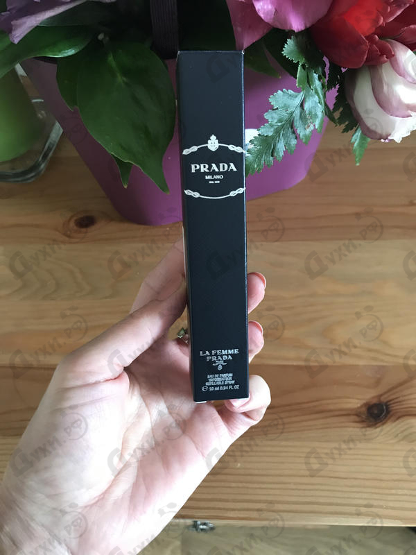 Парфюмерия Prada La Femme от Prada