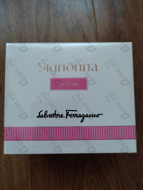 Купить Salvatore Ferragamo Signorina In Fiore Парфюмерия Signorina In Fiore от Salvatore Ferragamo
