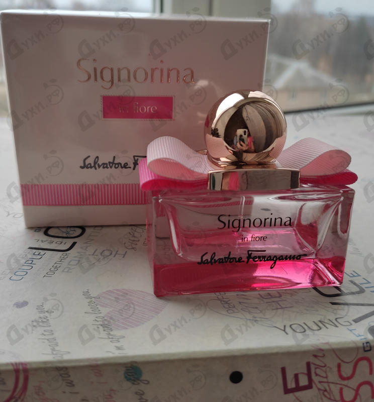 Купить Salvatore Ferragamo Signorina In Fiore Парфюмерия Signorina In Fiore от Salvatore Ferragamo