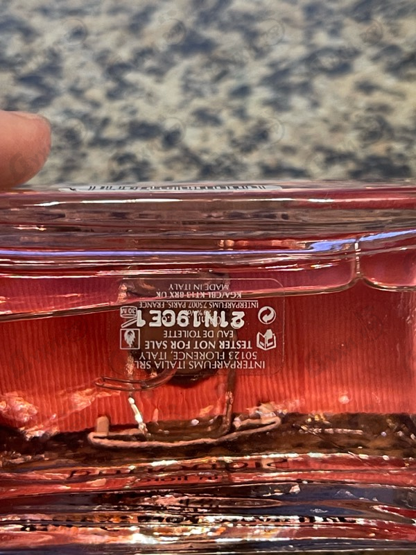 Купить Signorina In Fiore от Salvatore Ferragamo