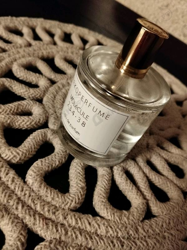 Духи Molecule 234.38 от Zarkoperfume