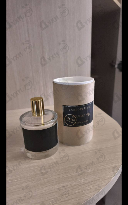 Духи Molecule No. 8 от Zarkoperfume