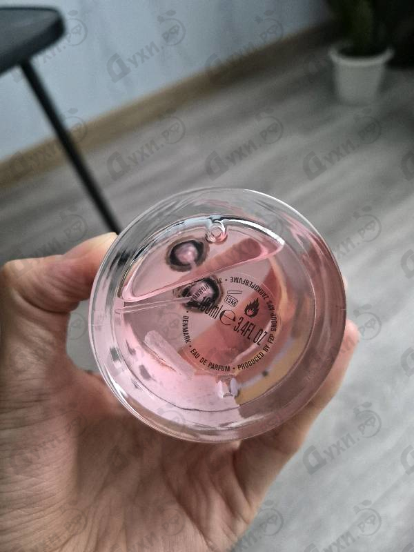 Купить Pink Molecule 090.09 от Zarkoperfume