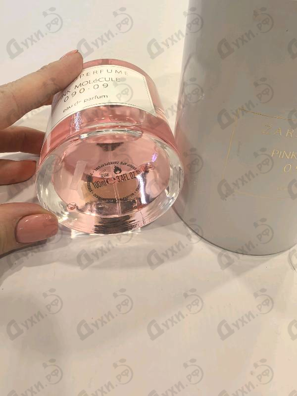 Купить Pink Molecule 090.09 от Zarkoperfume