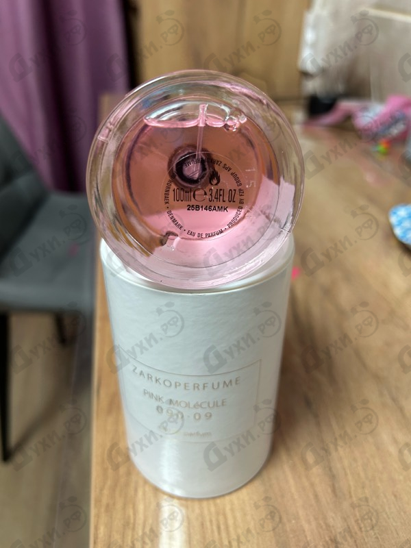 Парфюмерия Pink Molecule 090.09 от Zarkoperfume