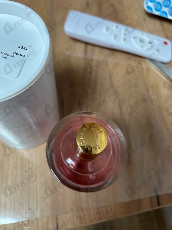 Парфюмерия Pink Molecule 090.09 от Zarkoperfume