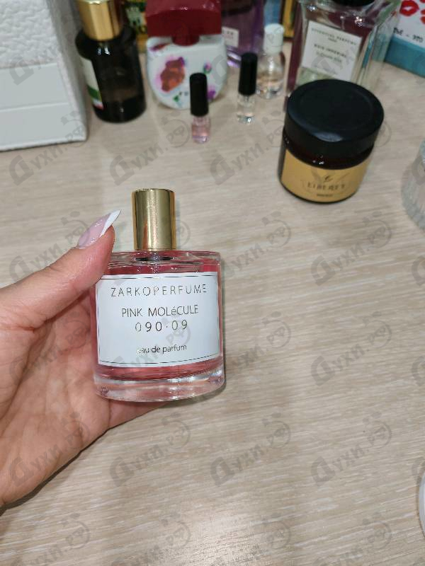 Купить Pink Molecule 090.09 от Zarkoperfume