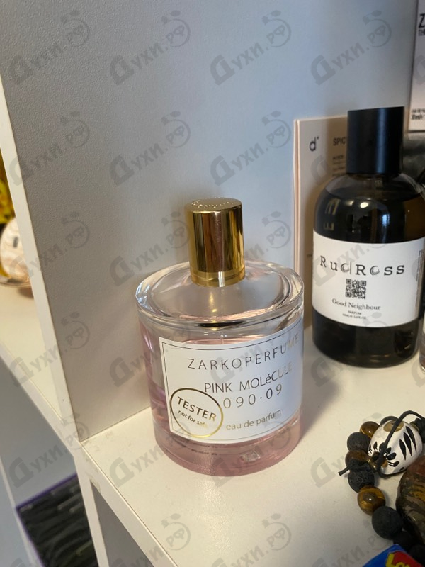 Парфюмерия Pink Molecule 090.09 от Zarkoperfume