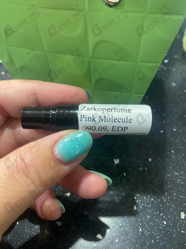 Духи Pink Molecule 090.09 от Zarkoperfume