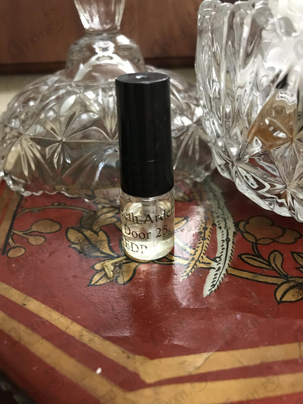 Духи Red Door 25 от Elizabeth Arden