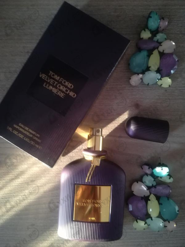 Духи Velvet Orchid Lumiere от Tom Ford