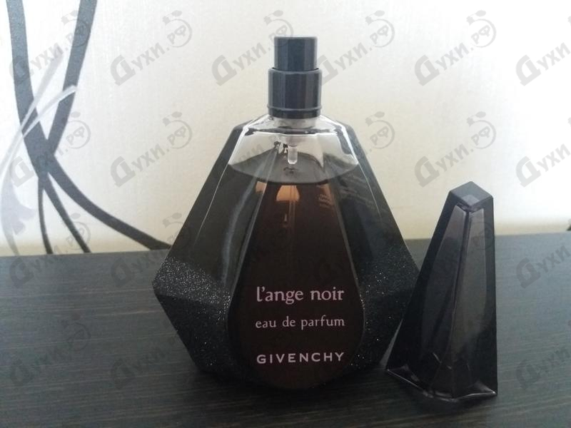 Парфюмерия Ange Ou Demon L'ange Noir от Givenchy