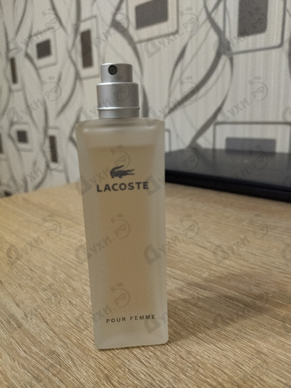 Духи Pour Femme Legere от Lacoste