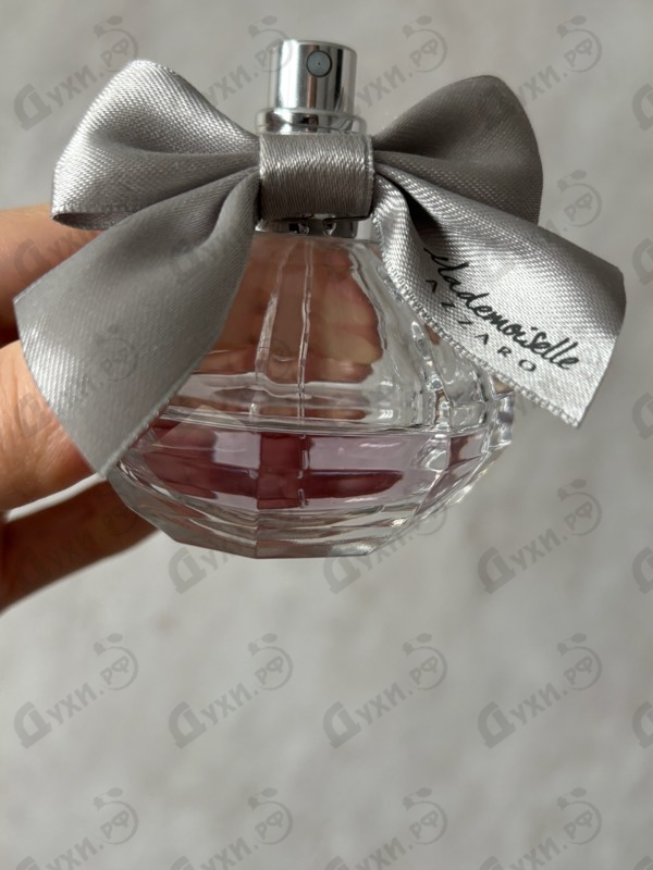 Купить Mademoiselle L'eau Tres Belle от Azzaro