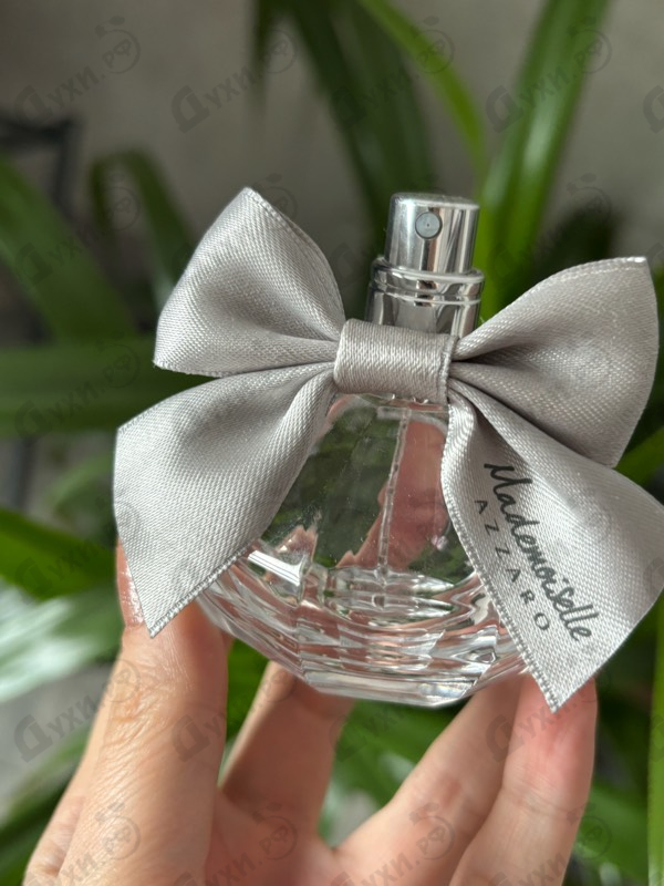 Духи Mademoiselle L'eau Tres Belle от Azzaro