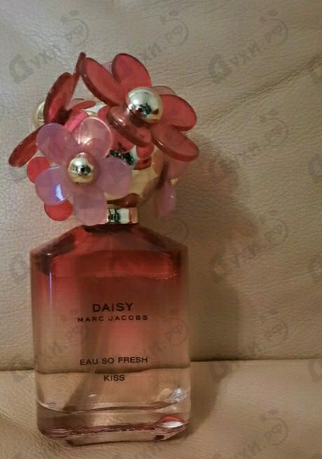 Парфюмерия Daisy Eau So Fresh Kiss от Marc Jacobs