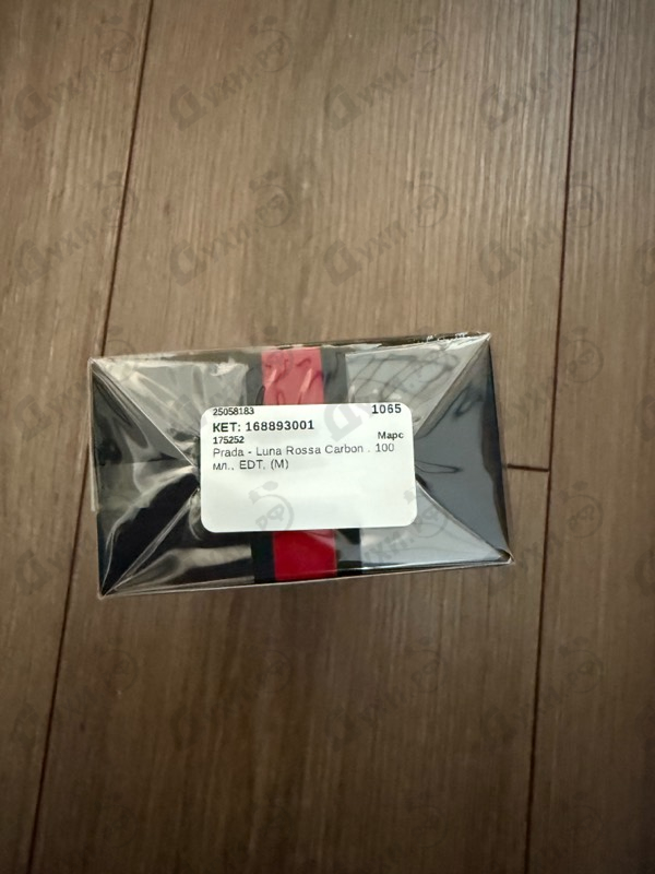Купить Prada Luna Rossa Carbon