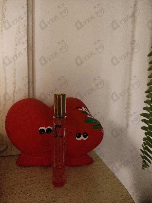 Духи Izia от Sisley