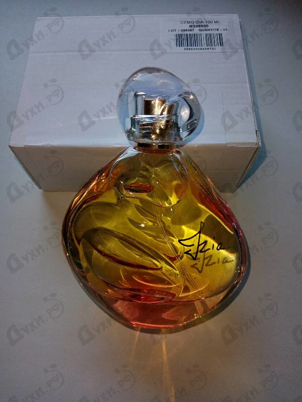 Духи Izia от Sisley