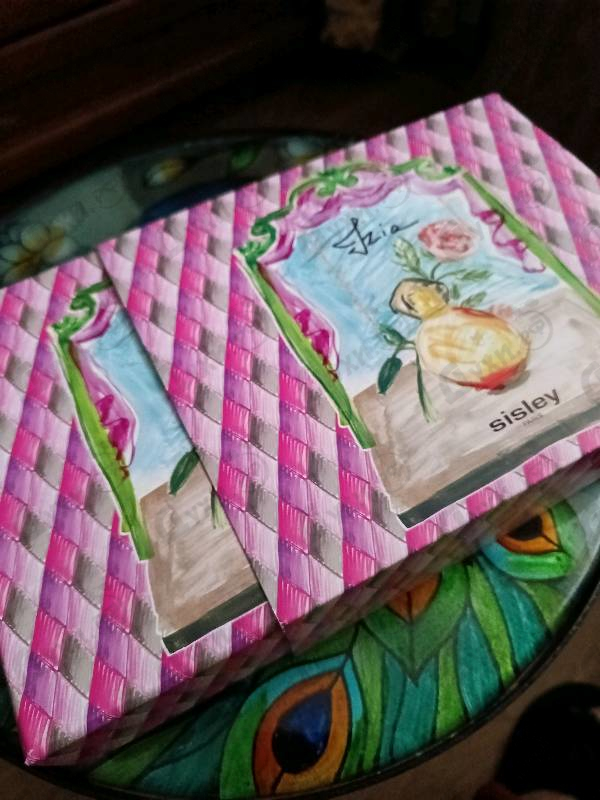 Духи Izia от Sisley