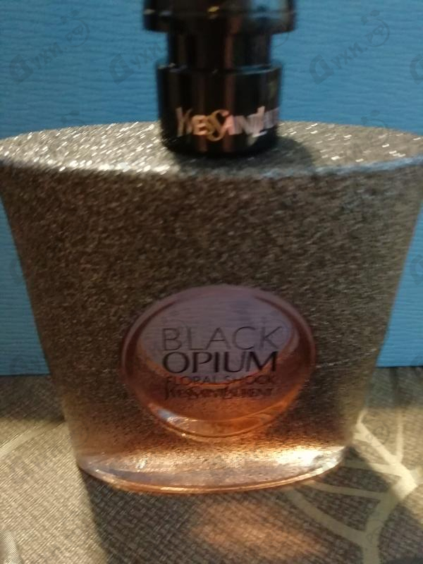 Парфюмерия Black Opium Floral Shock от Yves Saint Laurent