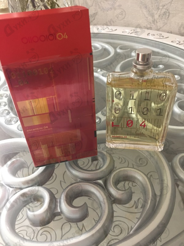 Парфюмерия Escentric 04 от Escentric Molecules