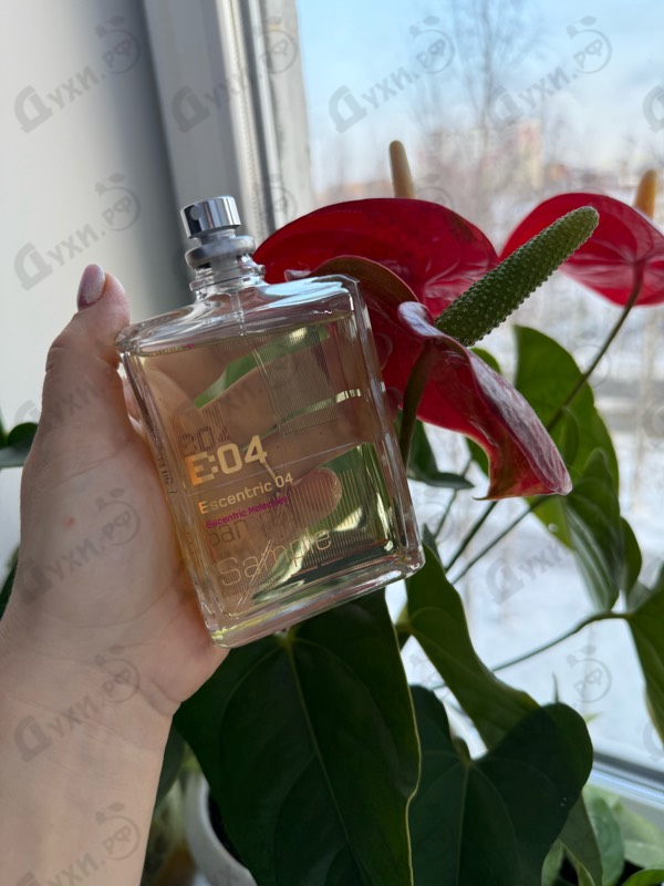 Парфюмерия Escentric 04 от Escentric Molecules